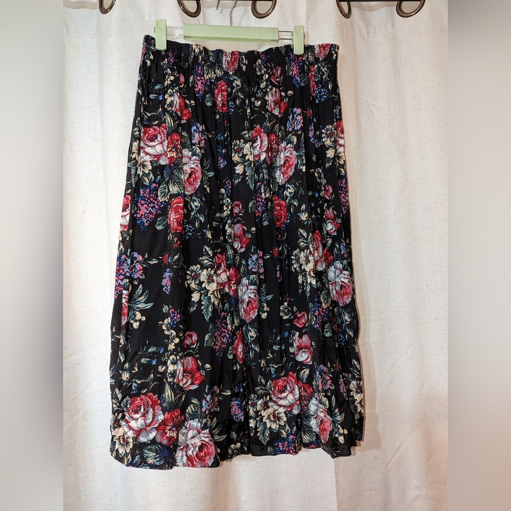 Vintage Floral Pleated Skirt 16 Inch Flat Waist